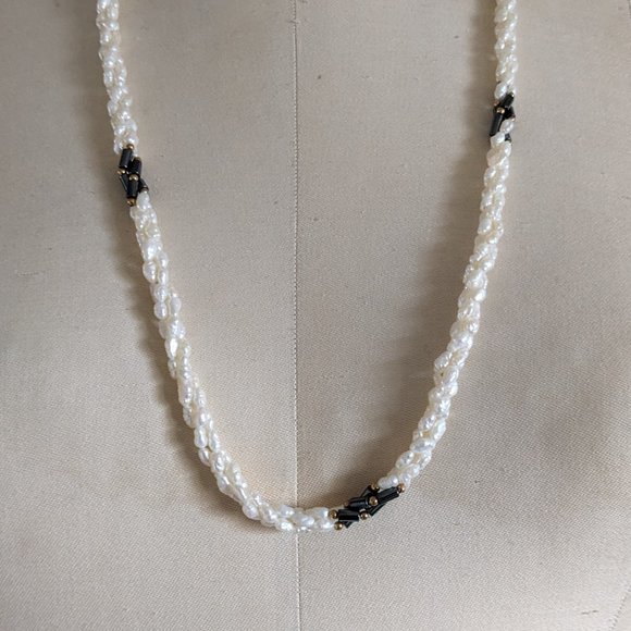 Vintage 1950s Freshwater Pearl & Black Onyx Necklace - Picture 3 of 5